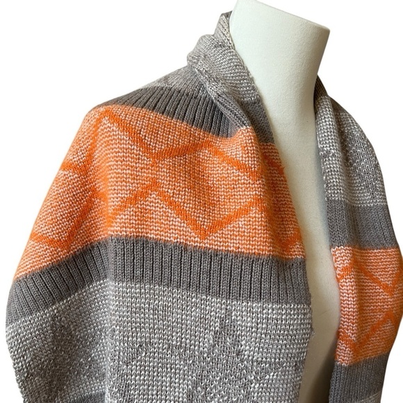 LORENA ANTONIAZZI WOOL BLD SCARF STARS GRAY ORANGE WARM COZY VERSATILE DESIGNER - Picture 3 of 9
